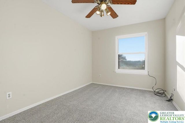 3434 Colonial Court, South Whitehall Twp, PA 18104