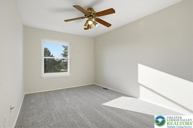 3434 Colonial Court, South Whitehall Twp, PA 18104