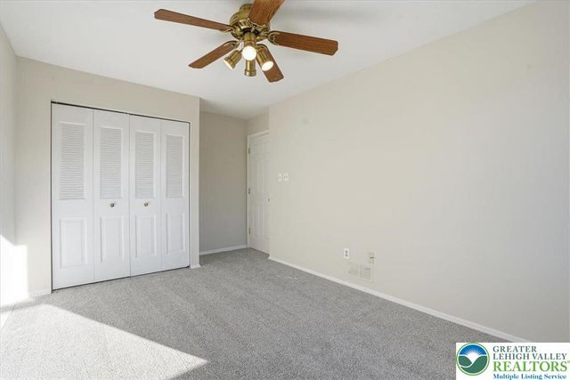 3434 Colonial Court, South Whitehall Twp, PA 18104