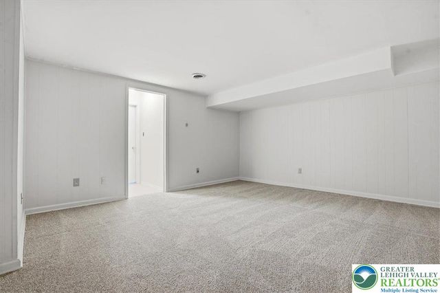 3434 Colonial Court, South Whitehall Twp, PA 18104