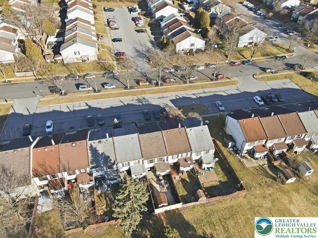 3434 Colonial Court, South Whitehall Twp, PA 18104