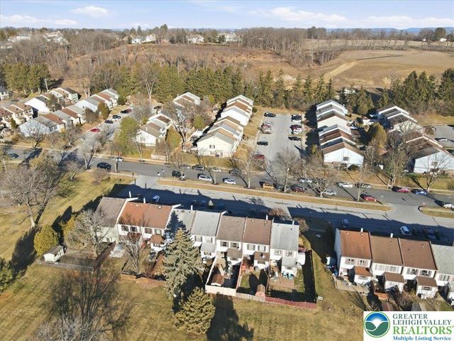 3434 Colonial Court, South Whitehall Twp, PA 18104