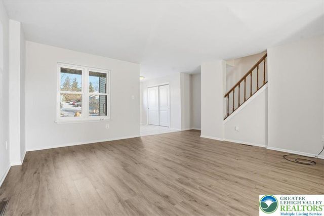 3434 Colonial Court, South Whitehall Twp, PA 18104