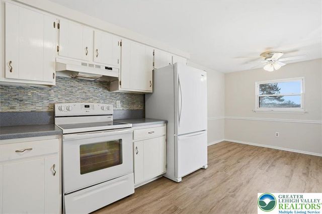 3434 Colonial Court, South Whitehall Twp, PA 18104