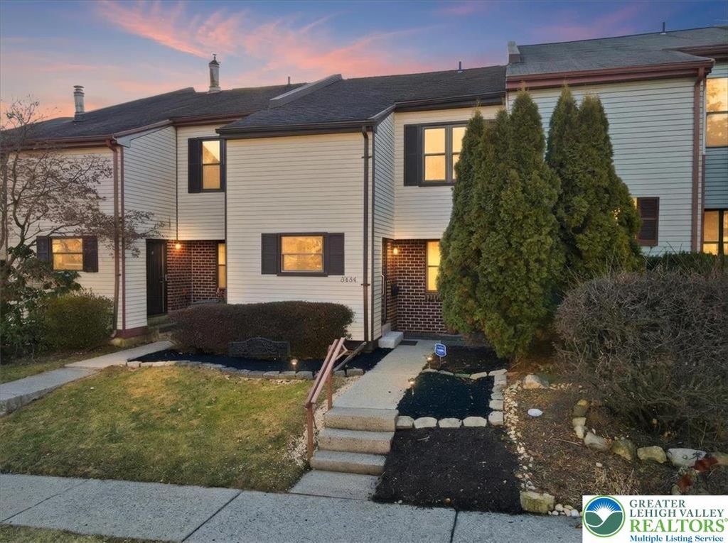 3434 Colonial Court, South Whitehall Twp, PA 18104