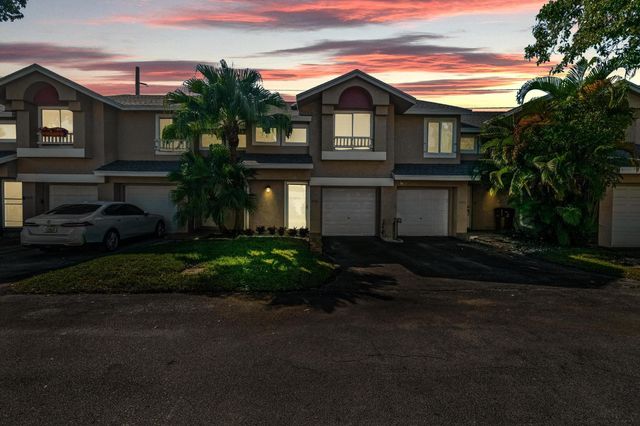 1916 Discovery Cir E 1916, Deerfield Beach, FL 33442