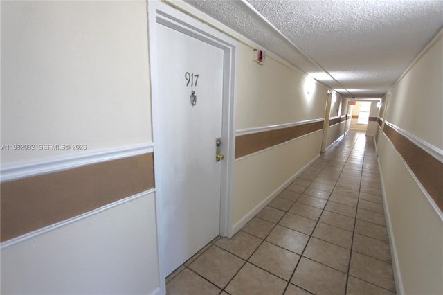 801 NW 47th Ave 103W, Miami, FL 33126