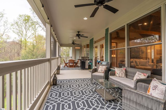 8 Rustic Court, Landrum, SC 29356