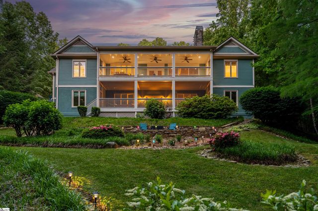 8 Rustic Court, Landrum, SC 29356