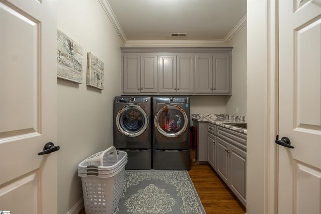 8 Rustic Court, Landrum, SC 29356