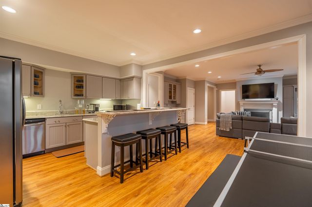 8 Rustic Court, Landrum, SC 29356