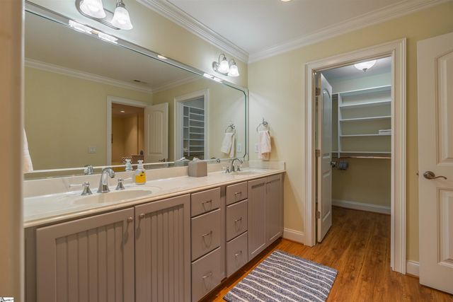 8 Rustic Court, Landrum, SC 29356