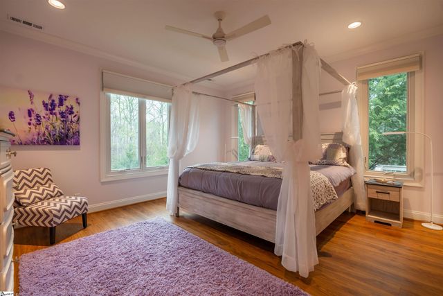 8 Rustic Court, Landrum, SC 29356