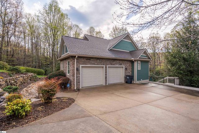 8 Rustic Court, Landrum, SC 29356