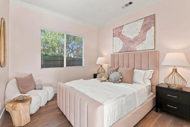 1489 Heritage Ln, Encinitas, CA 92024
