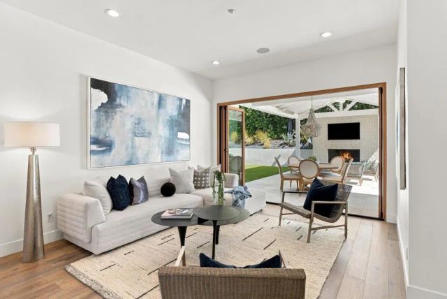 1489 Heritage Ln, Encinitas, CA 92024