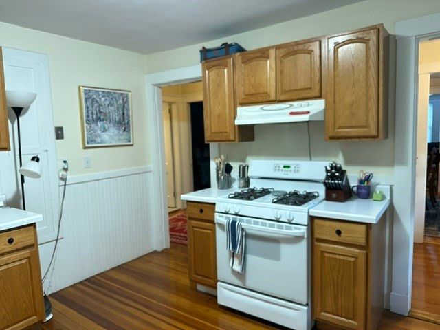20 Broadway Terrace 2, Newton, MA 02460