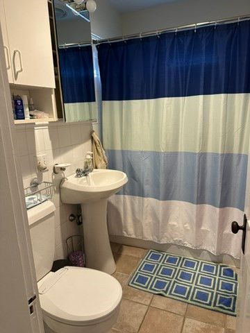 20 Broadway Terrace 2, Newton, MA 02460