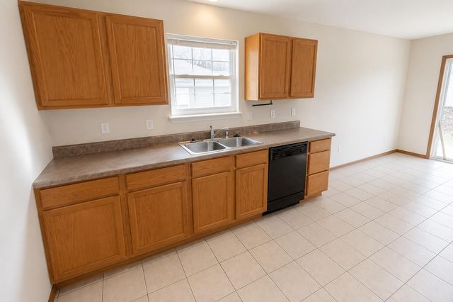 1610 TYPHOON DR, Columbia, MO 65202