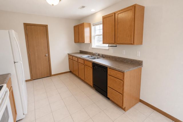 1610 TYPHOON DR, Columbia, MO 65202