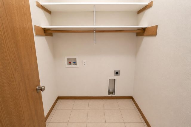 1610 TYPHOON DR, Columbia, MO 65202
