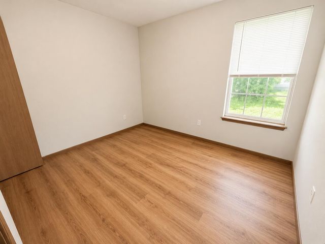 1610 TYPHOON DR, Columbia, MO 65202