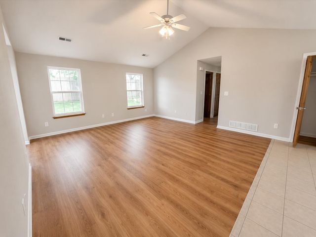 1610 TYPHOON DR, Columbia, MO 65202
