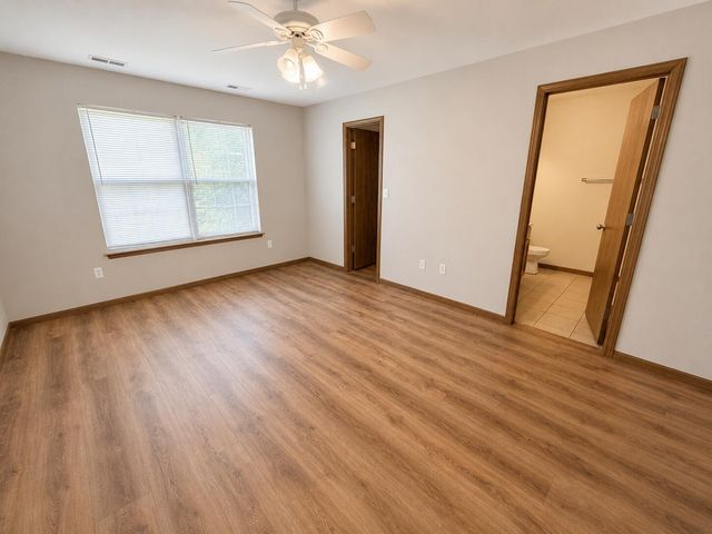 1610 TYPHOON DR, Columbia, MO 65202