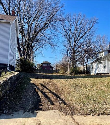 5422 Virginia Avenue, Kansas City, MO 64110