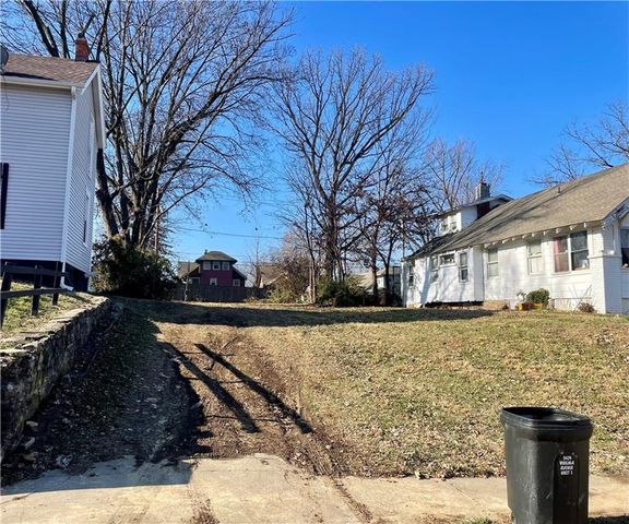 5422 Virginia Avenue, Kansas City, MO 64110