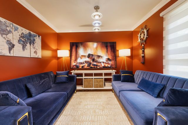 1701 W Schaumburg Road, Schaumburg, IL 60194