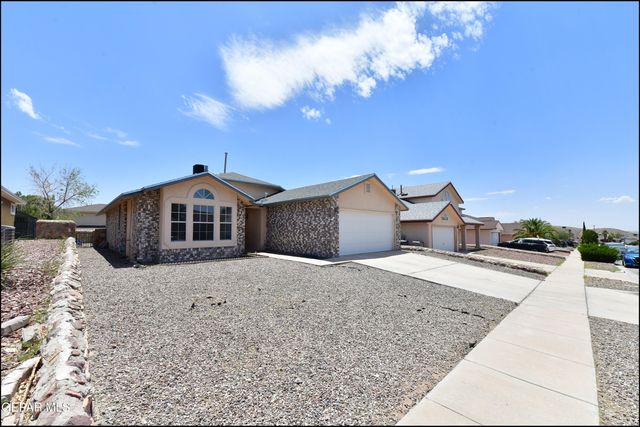 7096 LUZ DE ESPEJO Drive, El Paso, TX 79912