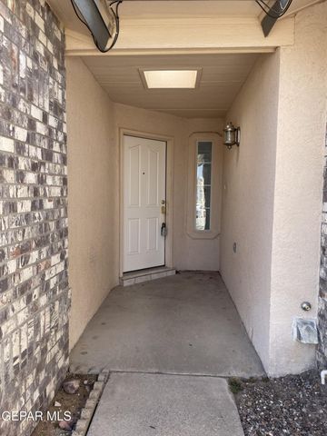 7096 LUZ DE ESPEJO Drive, El Paso, TX 79912