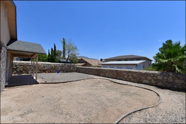 7096 LUZ DE ESPEJO Drive, El Paso, TX 79912