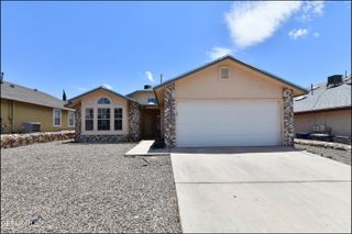 7096 LUZ DE ESPEJO Drive, El Paso, TX 79912
