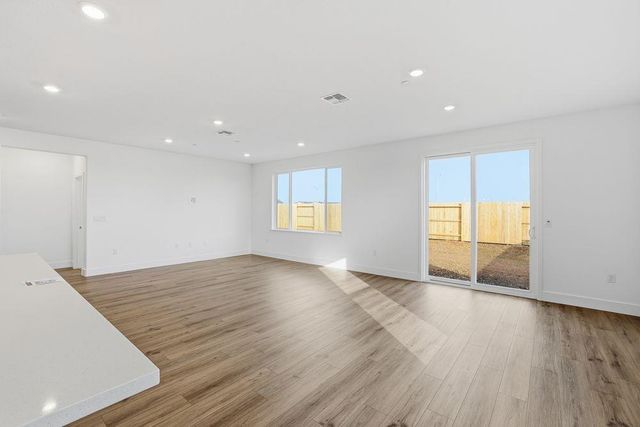 7781 Sikh Ct, Sacramento, CA 95829