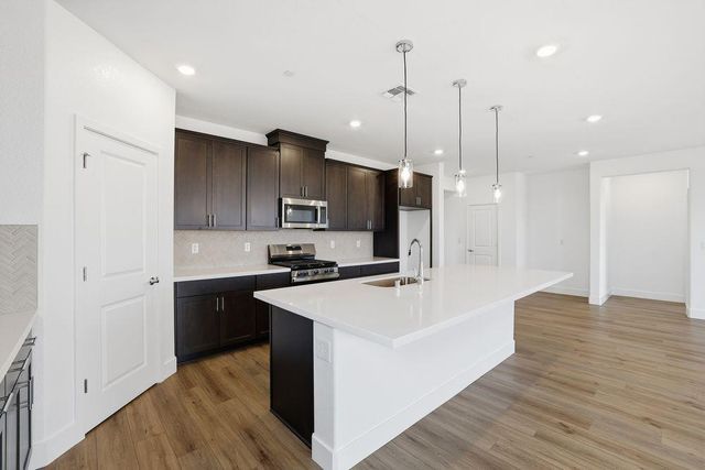 7781 Sikh Ct, Sacramento, CA 95829