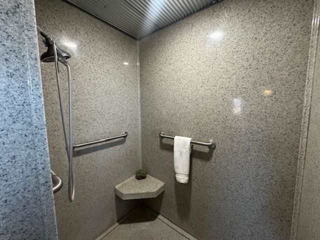 506 E 7th St, Harper, KS 67058