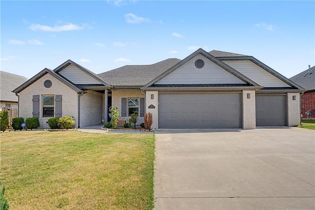 1130 Spring Hollow Road, Bentonville, AR 72713