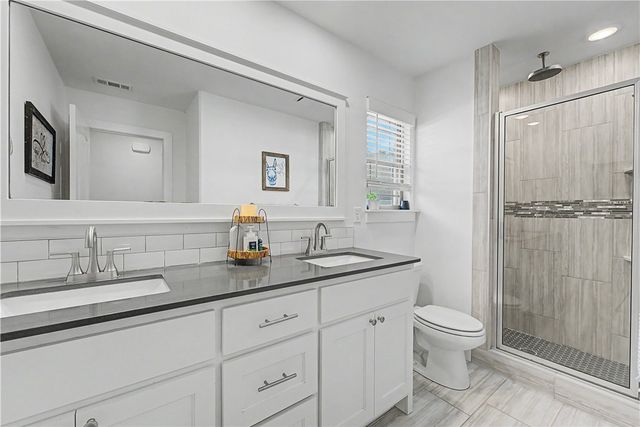 1130 Spring Hollow Road, Bentonville, AR 72713