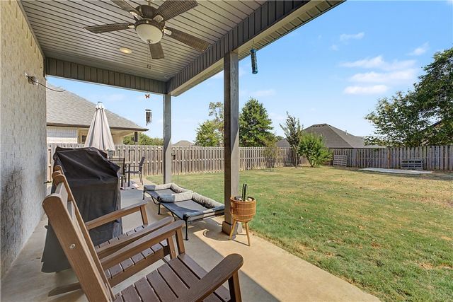 1130 Spring Hollow Road, Bentonville, AR 72713