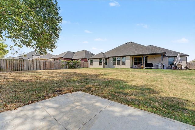 1130 Spring Hollow Road, Bentonville, AR 72713