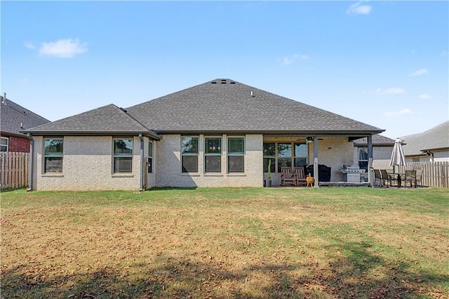 1130 Spring Hollow Road, Bentonville, AR 72713