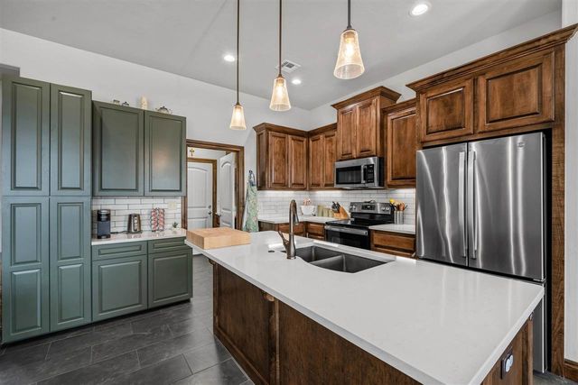 12393 Stone Ridge Ln, Fletcher, OK 73541