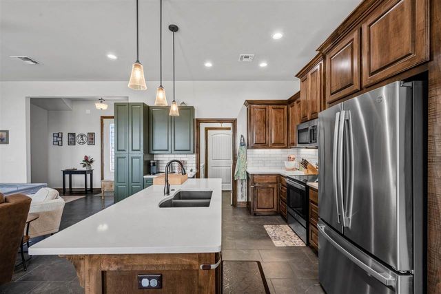 12393 Stone Ridge Ln, Fletcher, OK 73541