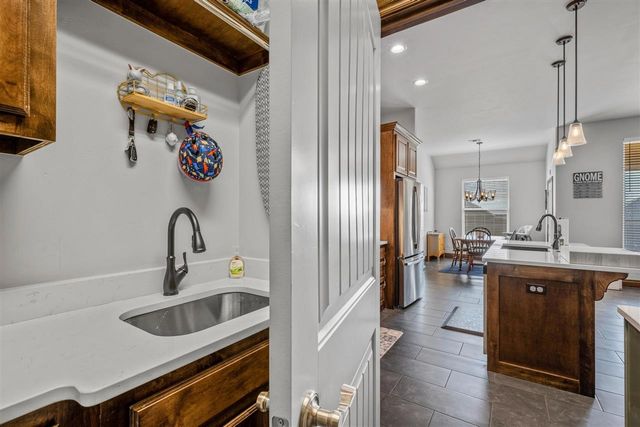 12393 Stone Ridge Ln, Fletcher, OK 73541