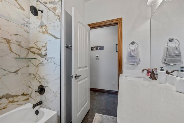 12393 Stone Ridge Ln, Fletcher, OK 73541