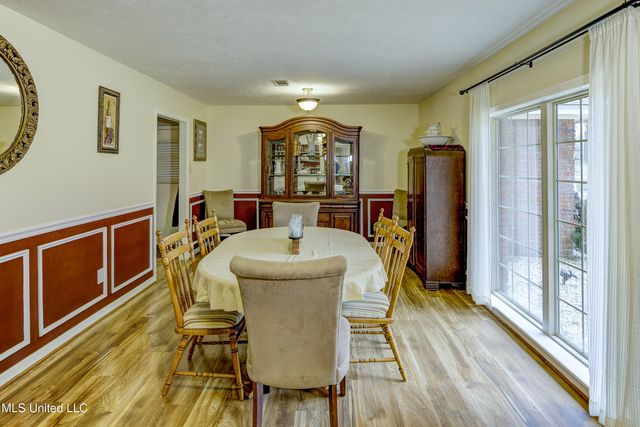 911 Newitt Vick Drive, Vicksburg, MS 39183