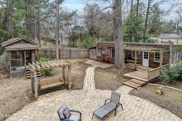 911 Newitt Vick Drive, Vicksburg, MS 39183