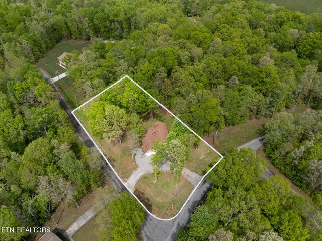 9301 Hondo Drive, Crossville, TN 38572